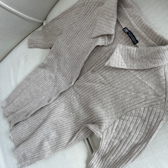 Zara buttoned shirt - Picture 3 of 4